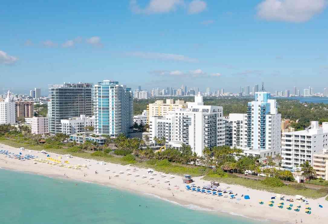 solo trip to miami